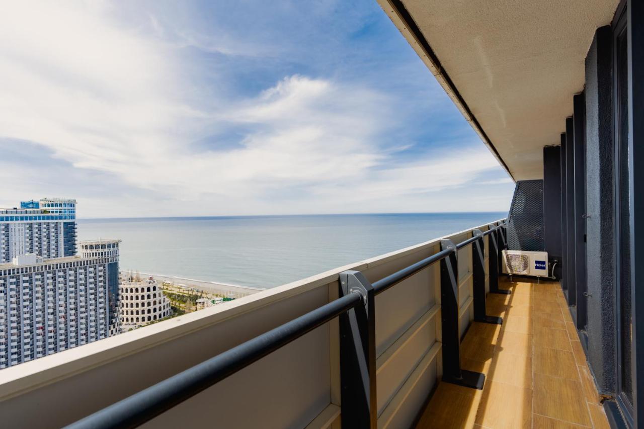 Апартаменти Grand City Real Estate Батумі Екстер'єр фото