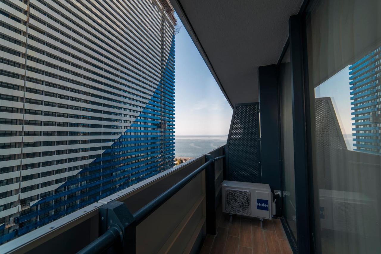 Апартаменти Grand City Real Estate Батумі Екстер'єр фото