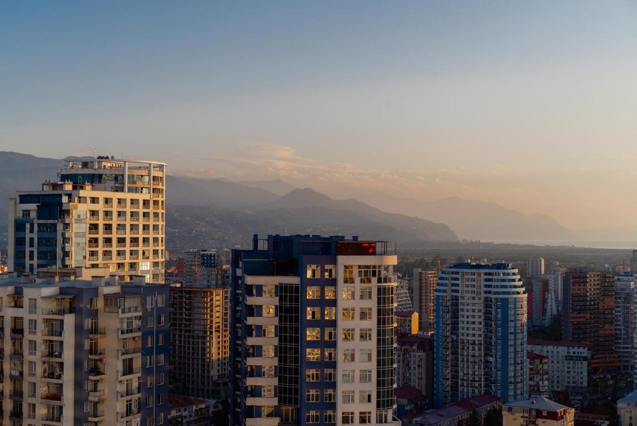 Апартаменти Grand City Real Estate Батумі Екстер'єр фото