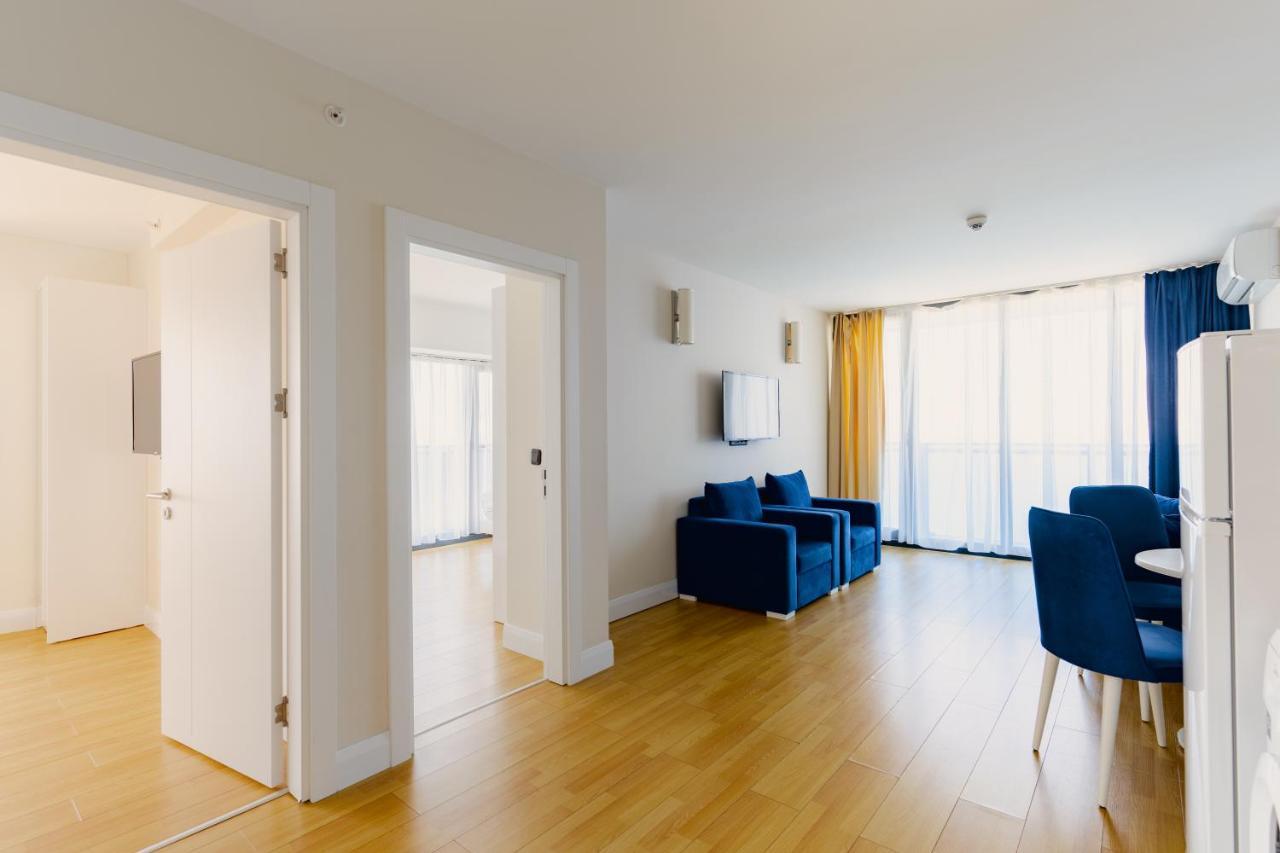 Апартаменти Grand City Real Estate Батумі Екстер'єр фото