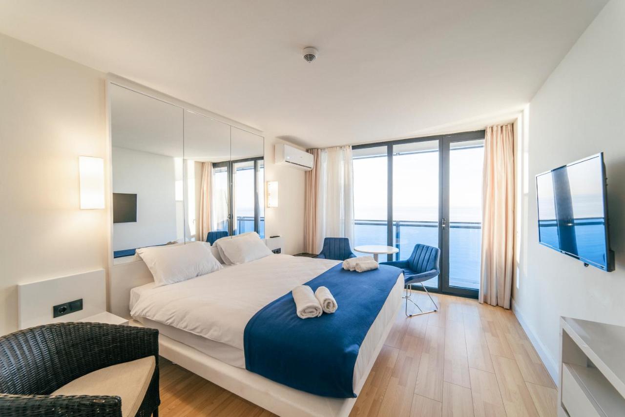 Апартаменти Grand City Real Estate Батумі Екстер'єр фото