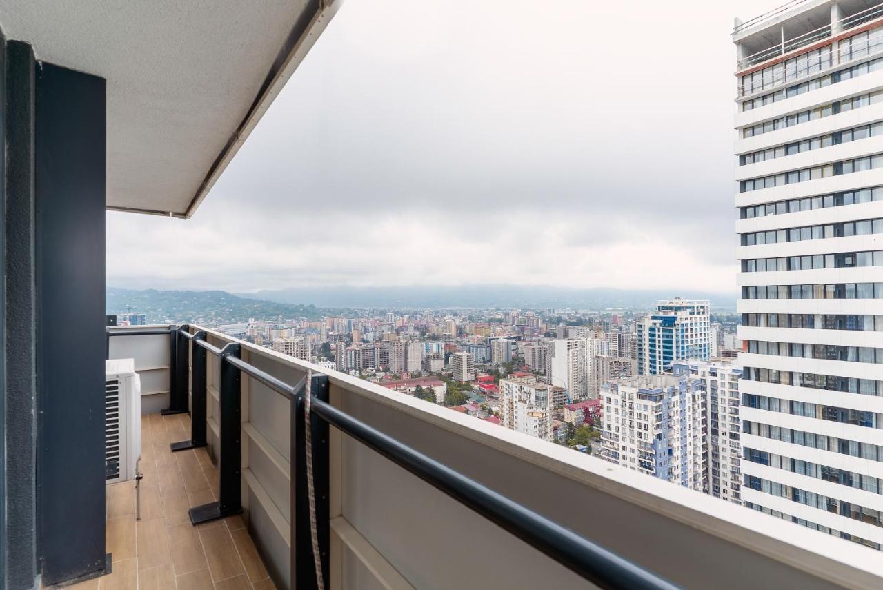 Апартаменти Grand City Real Estate Батумі Екстер'єр фото