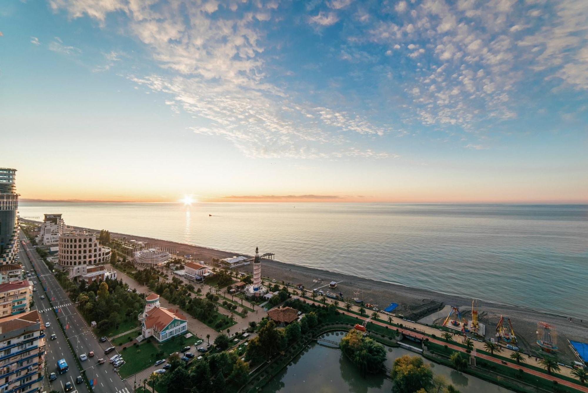 Апартаменти Grand City Real Estate Батумі Екстер'єр фото
