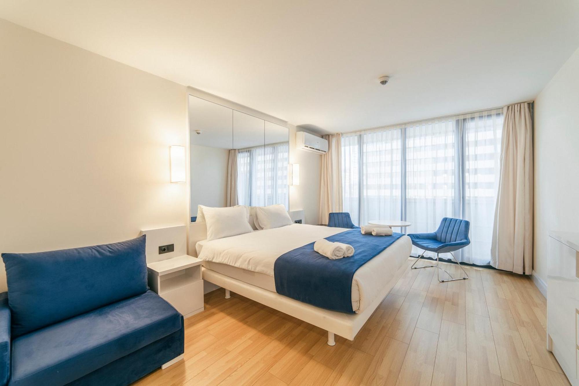Апартаменти Grand City Real Estate Батумі Екстер'єр фото